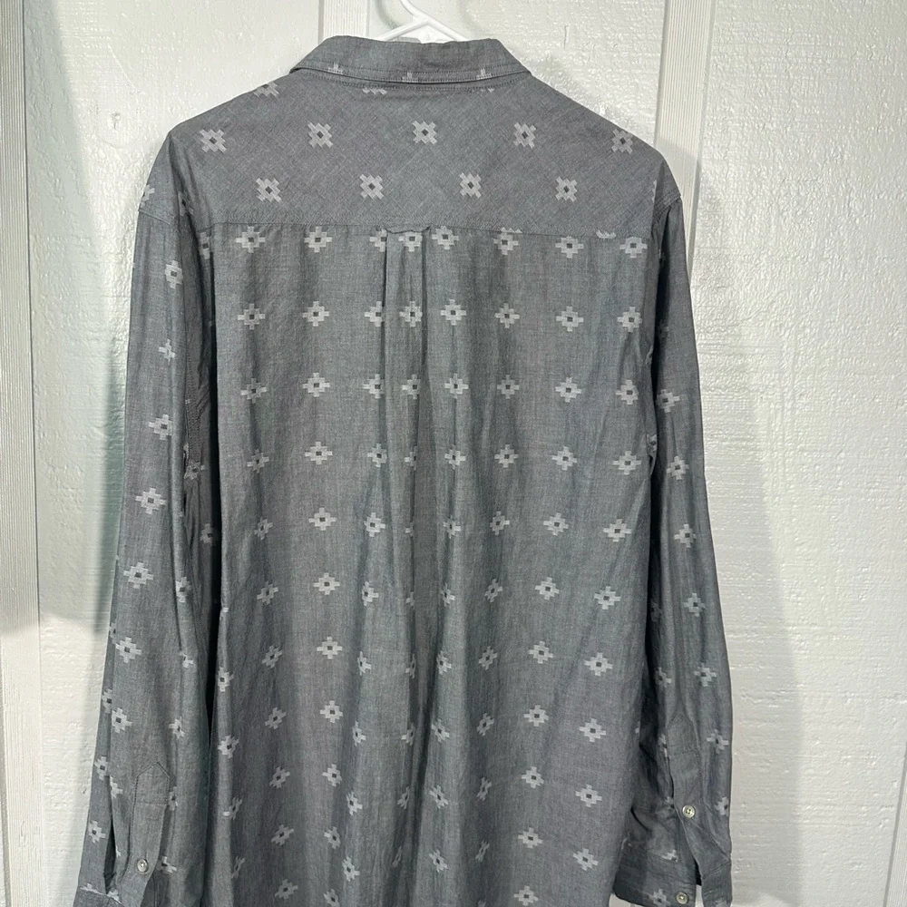 True Religion Men’s Gray Button Down Shirt Size XL EUC